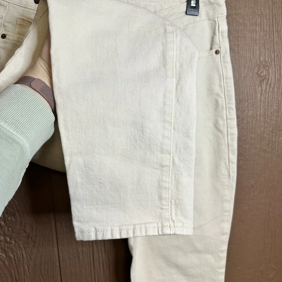Old Navy High Waisted Button Fly Straight Leg White Denim‎ Jeans Sz 10 Cotton - Picture 4 of 7